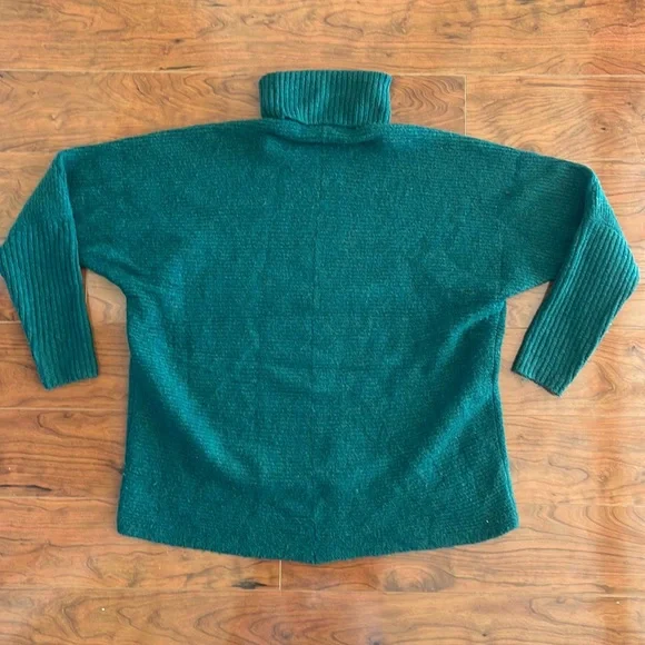 Vince Camuto Green Turtleneck Long Sleeve Knit Sweater - Picture 8 of 8